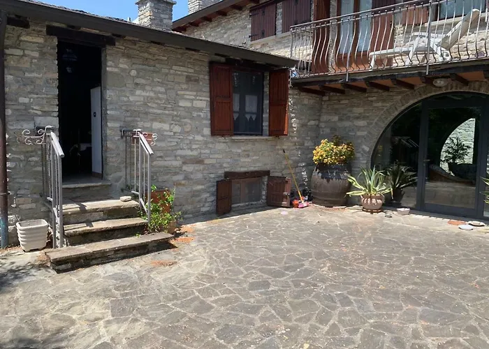 Σπίτι διακοπών Fuoriporta Affitti Brevi - Borgo Scorza Pietramogolana